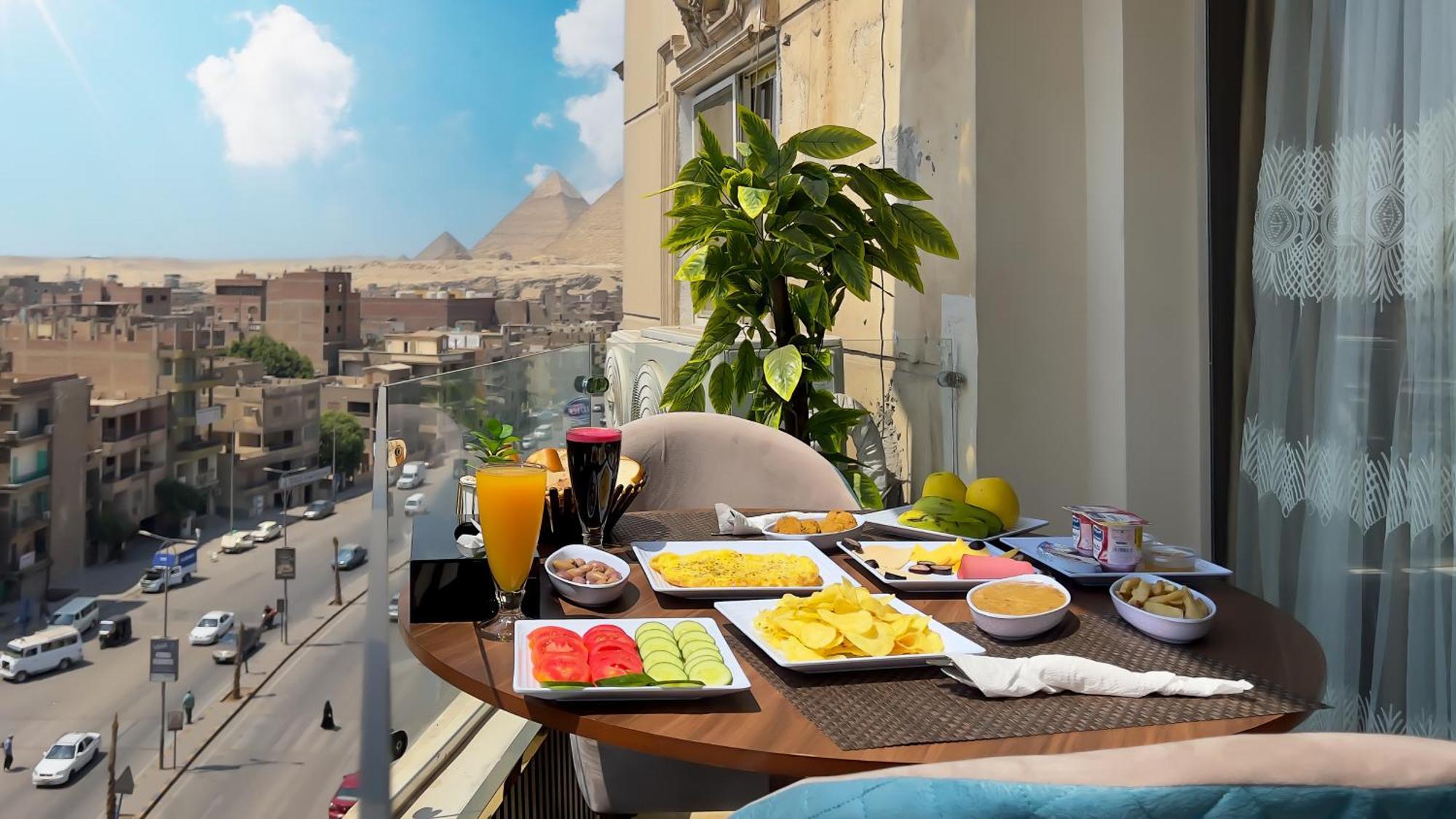 مبيت وإفطار Nazlet el-Sîsi Imperial Pyramids Heights View المظهر الخارجي الصورة